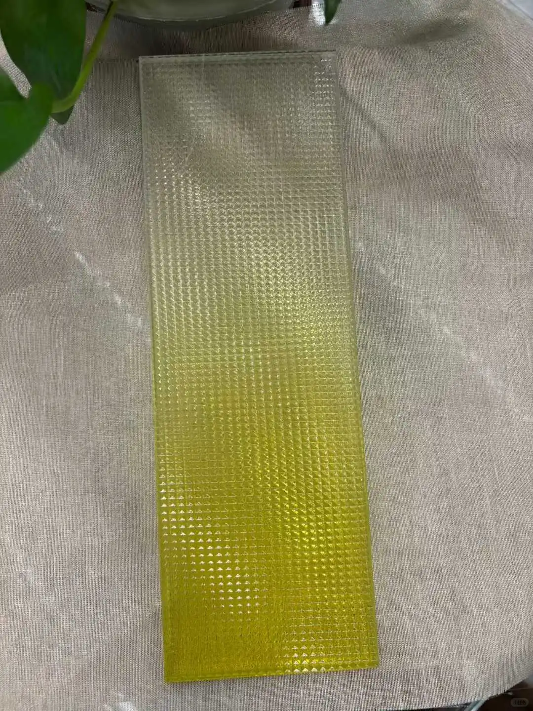 ✨渐变色玻璃:给空间加一层滤镜の美学