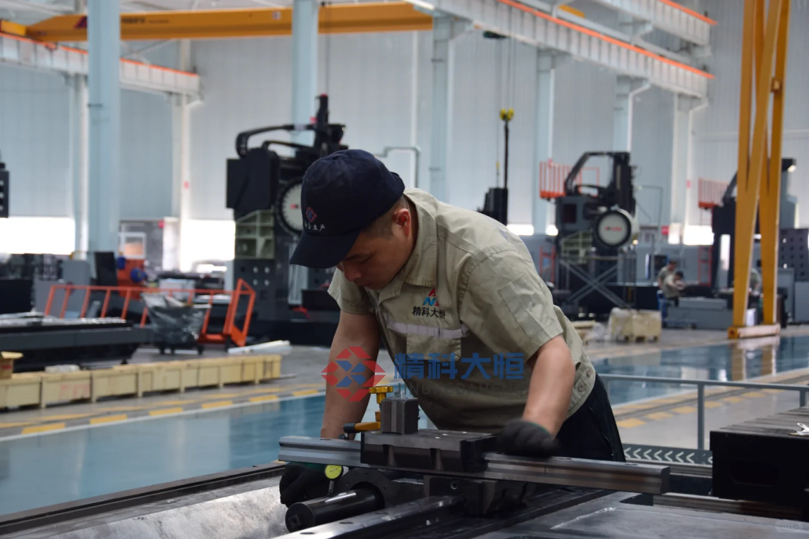 致敬每一位机加人！