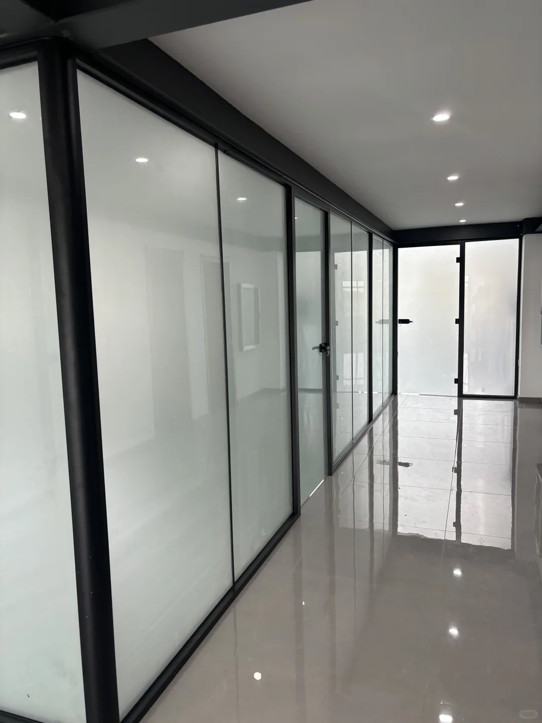 青岛透明玻璃隔断168一平方起