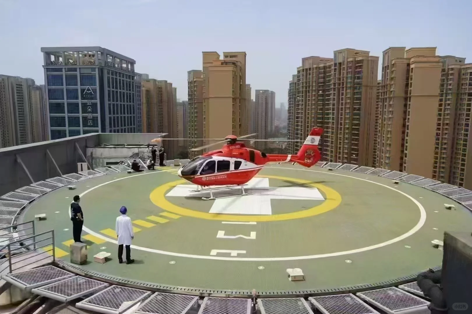 多少钱能让普通人享受直升机医疗转运