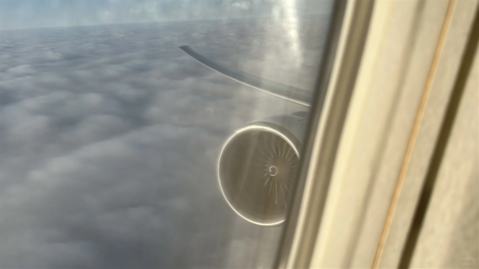 捕获一只国泰波音777-300ER