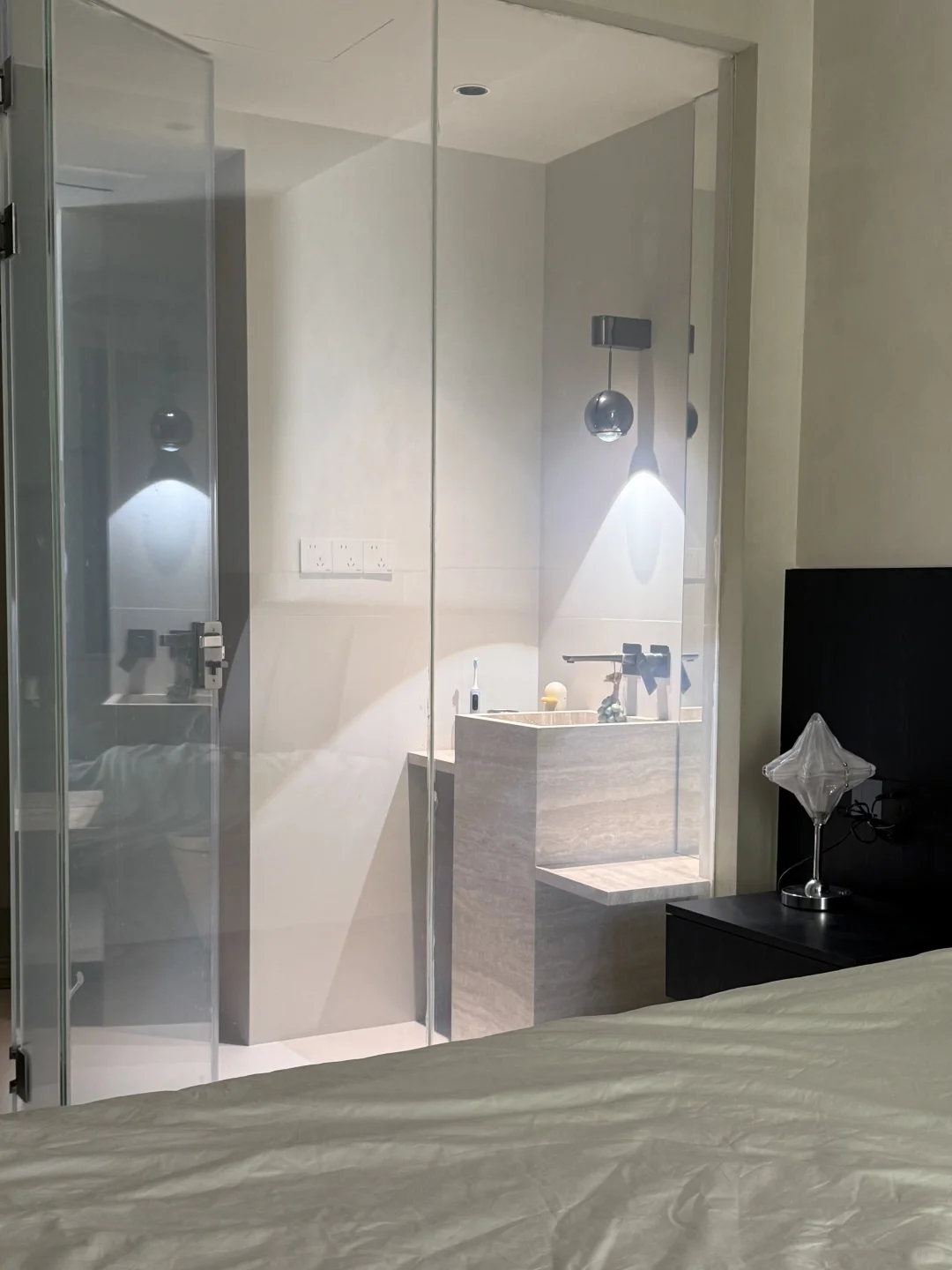 我家主卧卫生间会“变身”?