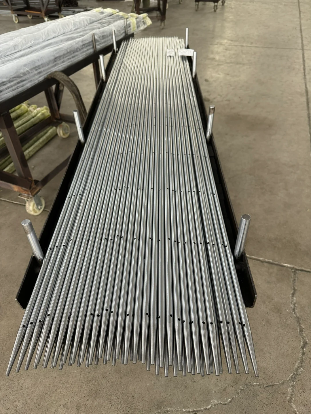 传动件生产厂家,专业生产导轨,光轴,丝杆。18