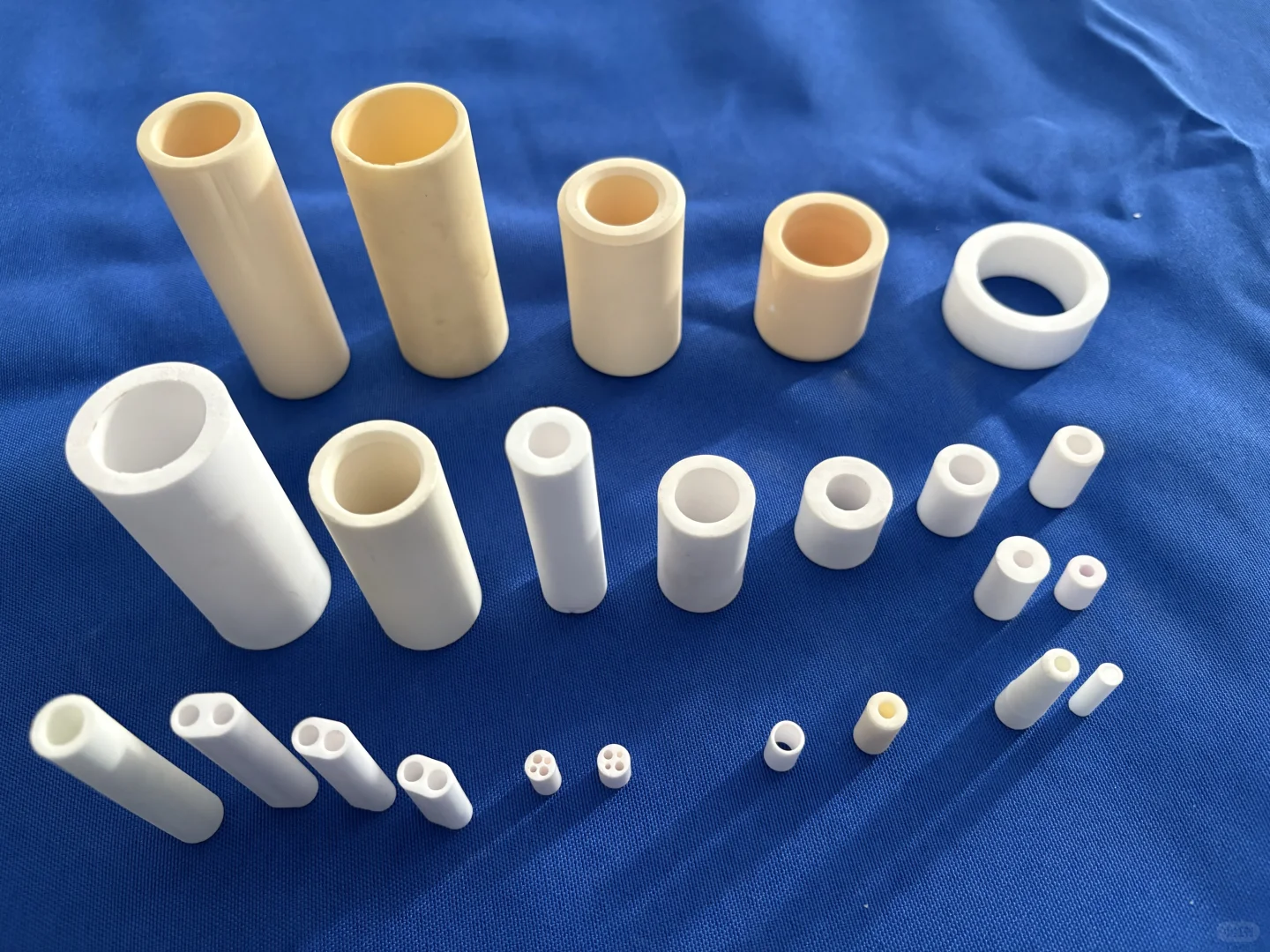 95瓷99瓷高频瓷陶瓷管陶瓷套穿线陶瓷双孔管