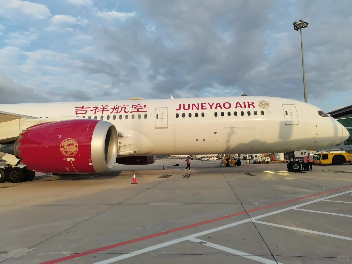 阔别两年吉祥航空789再次现身大连