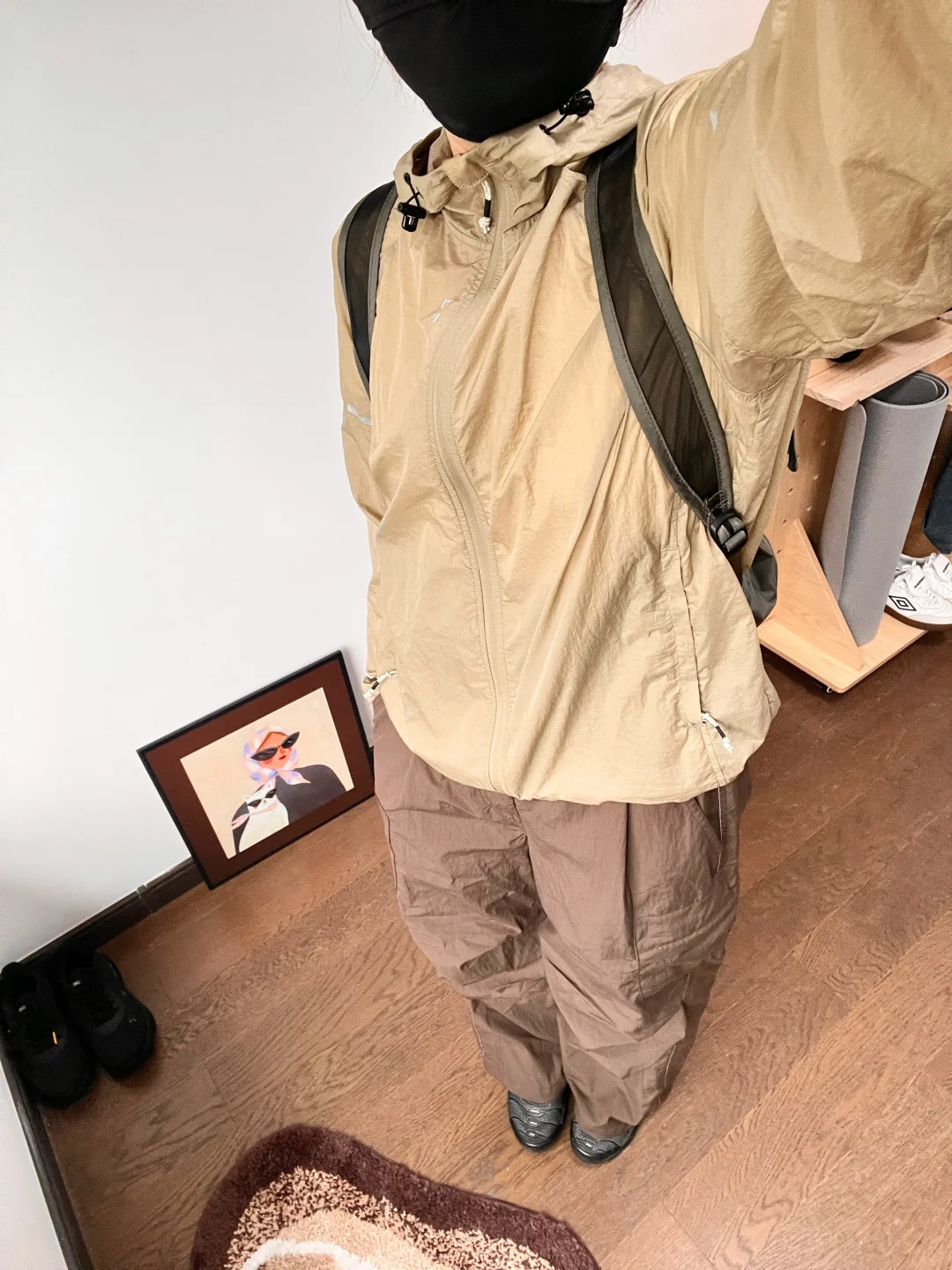 不涂防晒的轻量户外穿搭