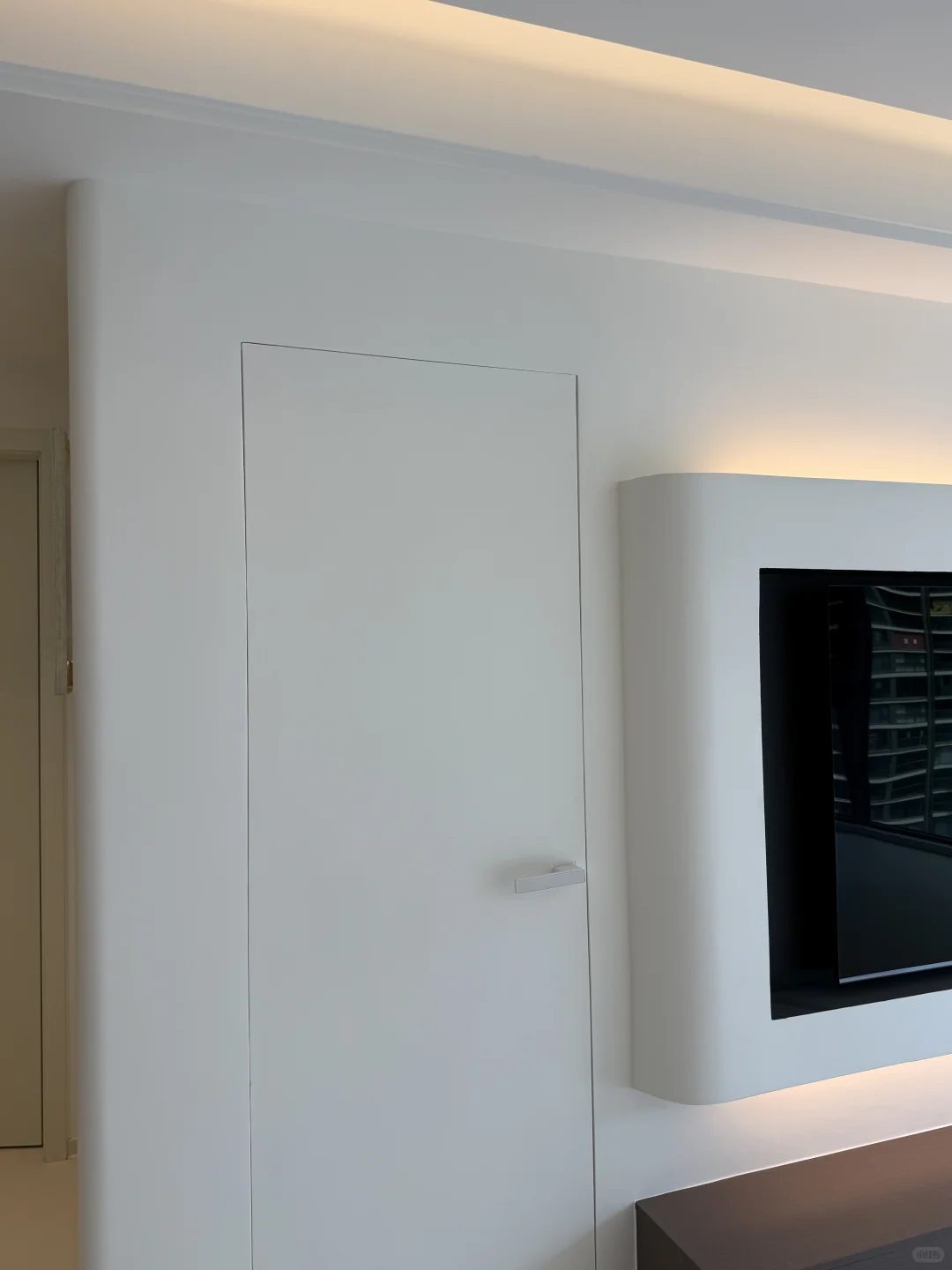 不纠结了，菱花白给我闭眼冲