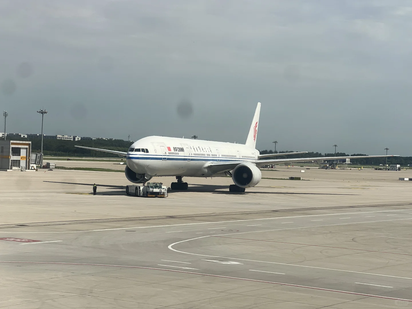 最大的双发宽体客机还得是波音777