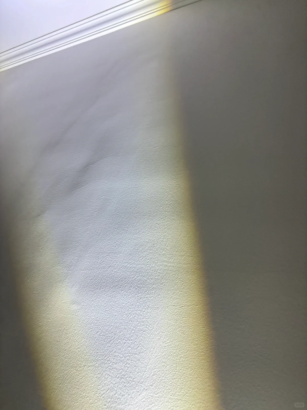 ?标题:听劝!乳胶漆验收一定一定要晚上去!