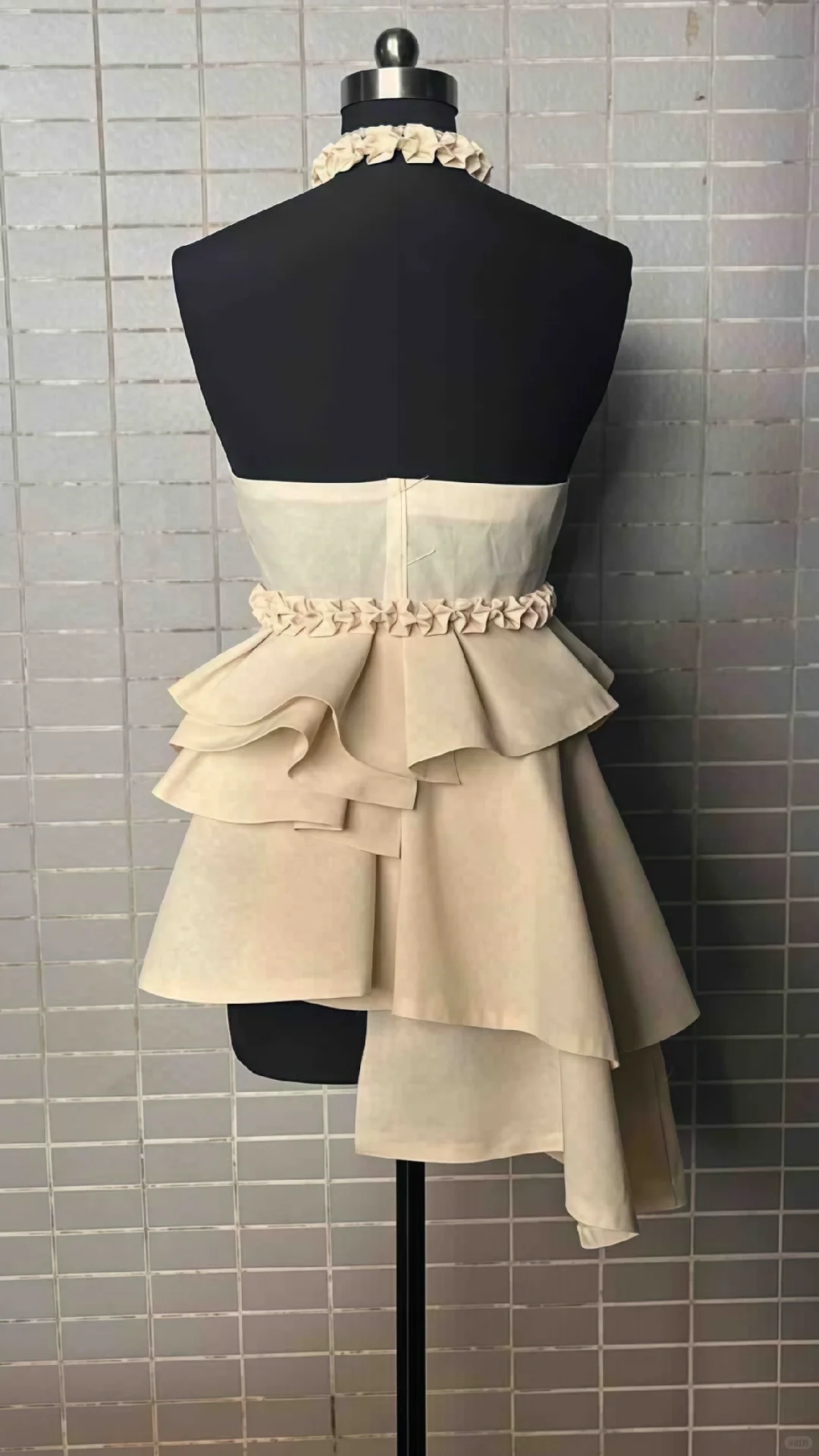 服设人 ??‍♀️做个小作业吧