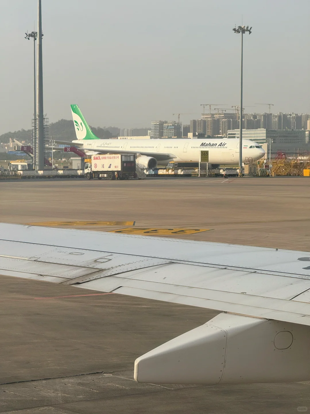 交换一张你在航站楼里拍的飞机✈