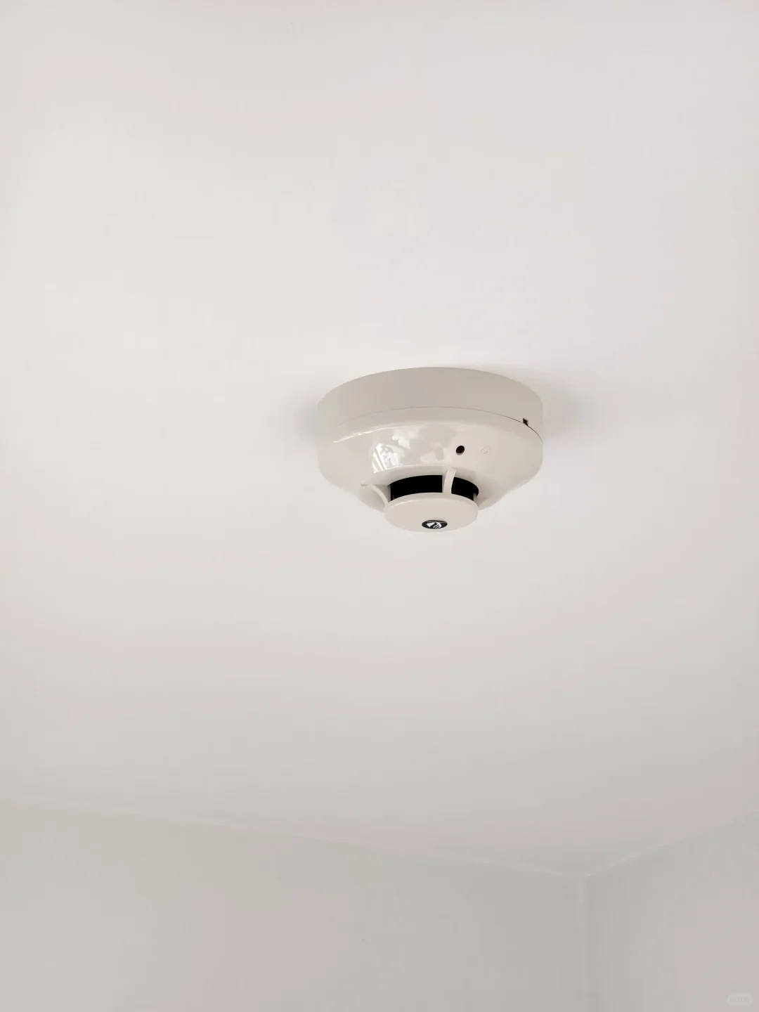 unilodge宿舍惊魂，烟雾报警器响了！