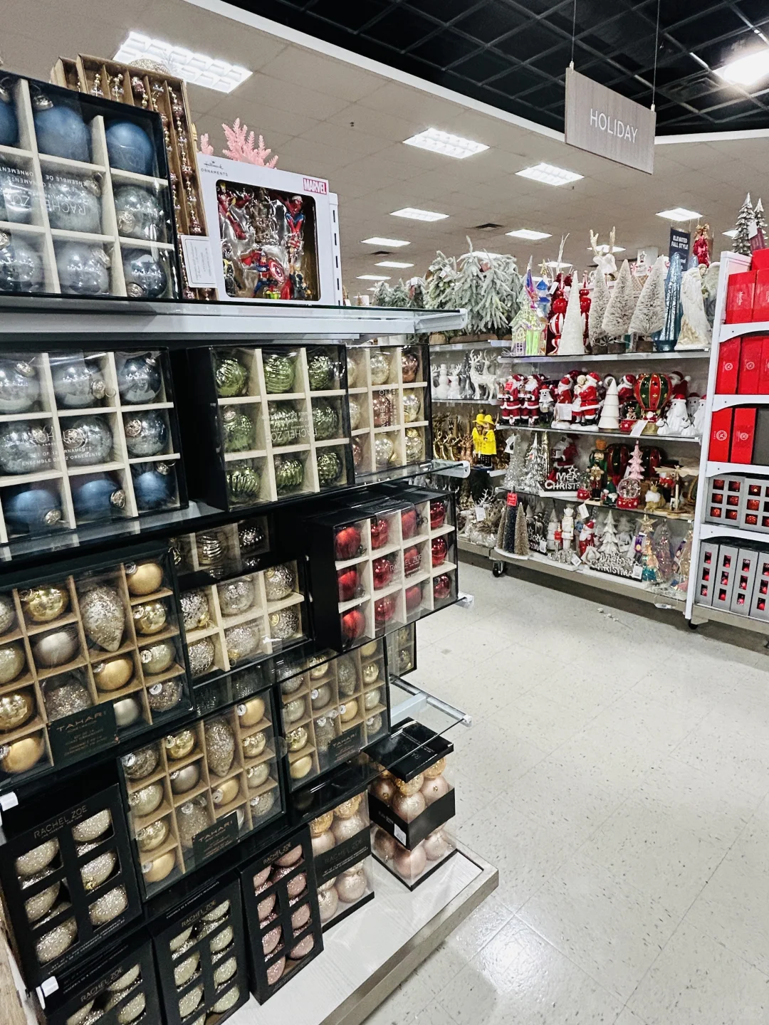 又到去home goods 淘圣诞节装饰品的时候