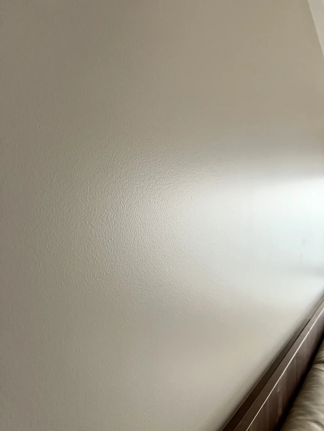 邓恩涂料｜师傅说蛋壳光施工手拿把掐