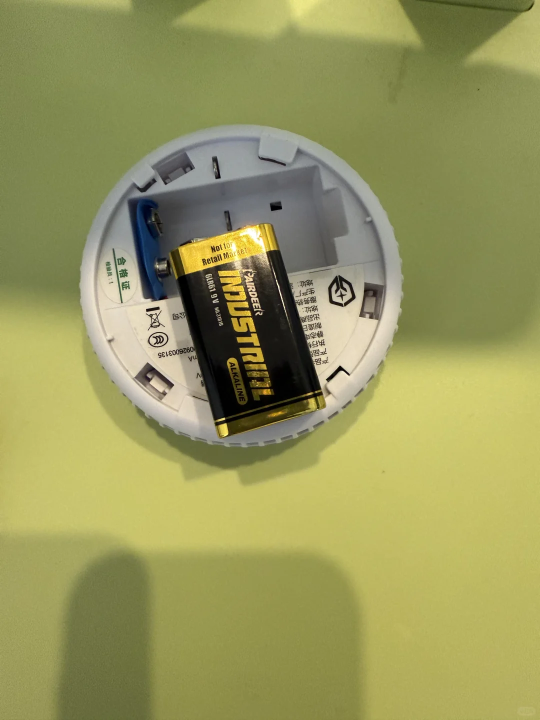 烟雾报警器一直响，自行拆装