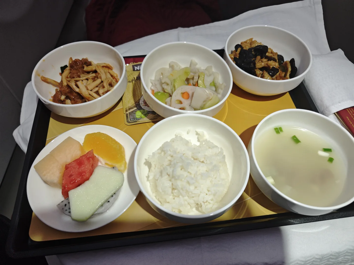 武宿机场坐着海航宽体客机（330）去新疆