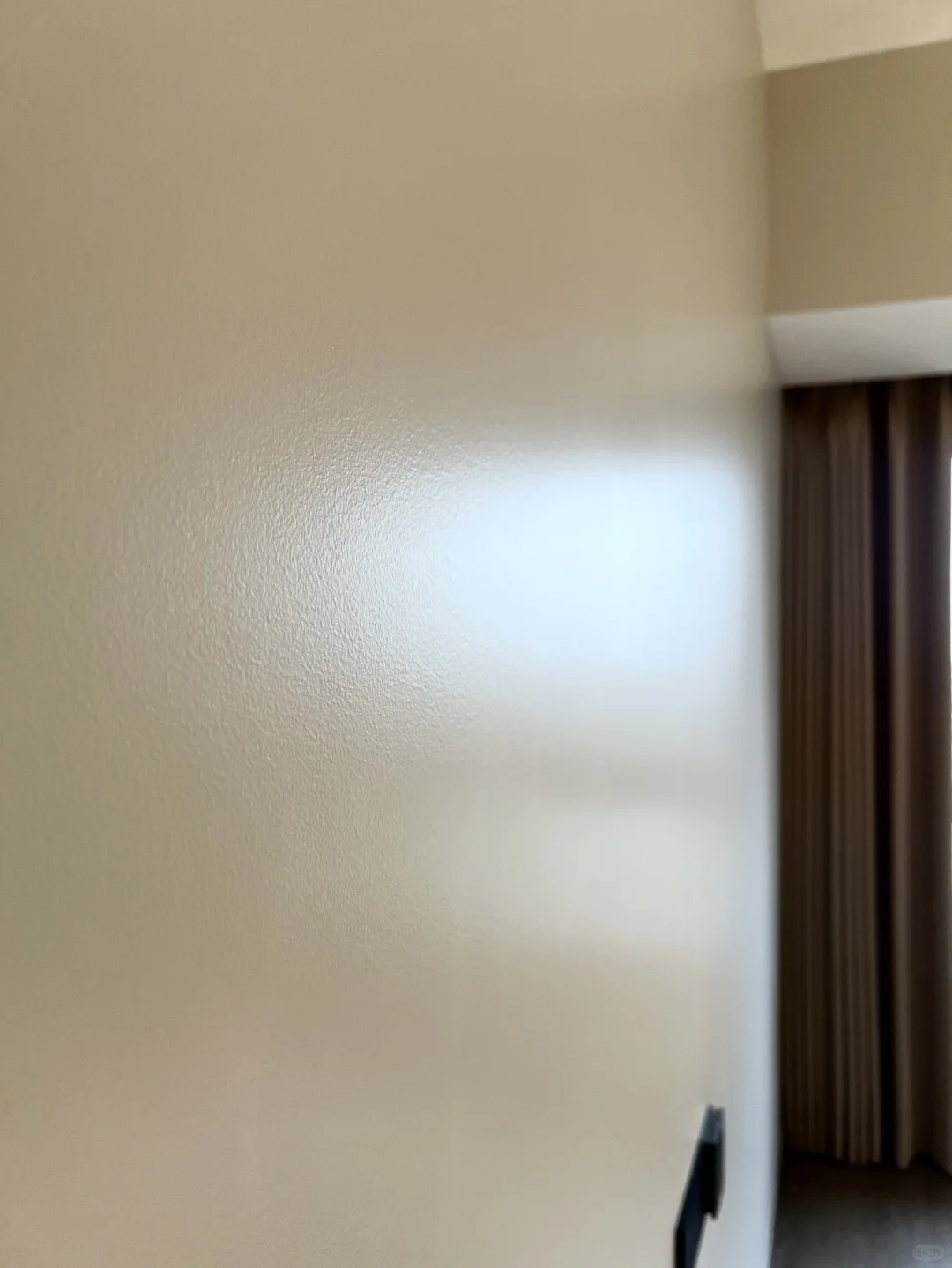 邓恩涂料｜师傅说蛋壳光施工手拿把掐