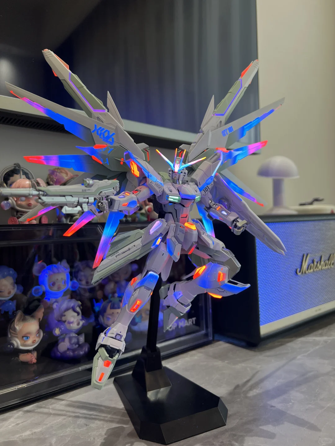 看到这个高达礼物真的会心动！好喜欢！治愈☘️