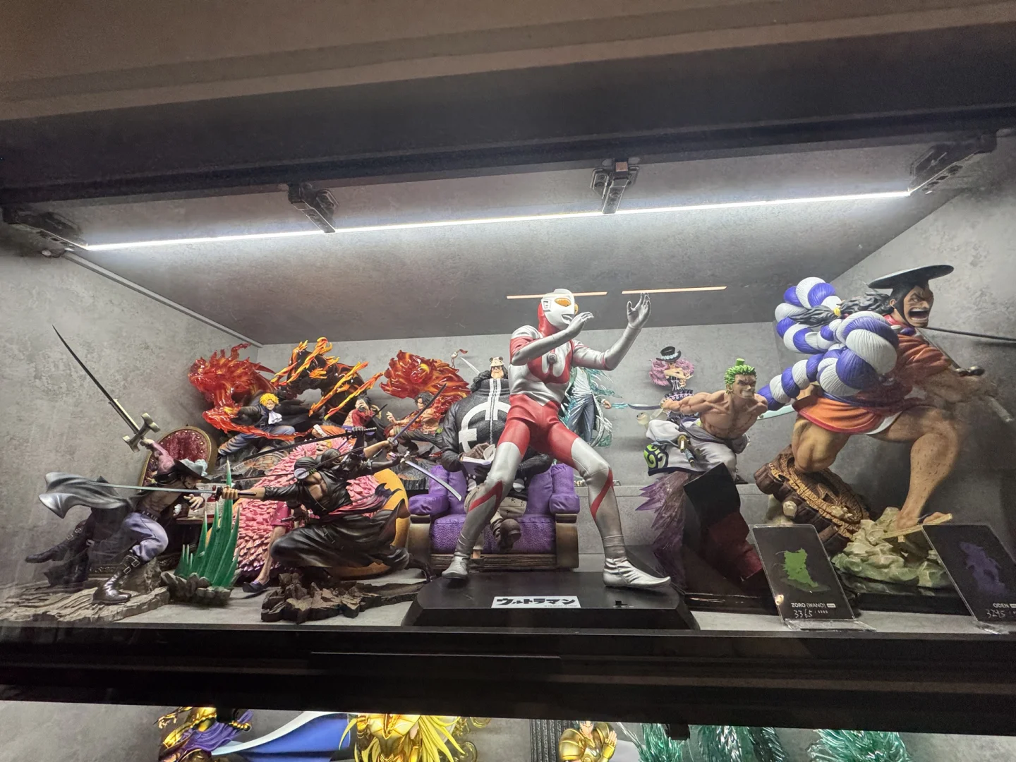 低价甩卖老公的手办玩具，上海自提！！