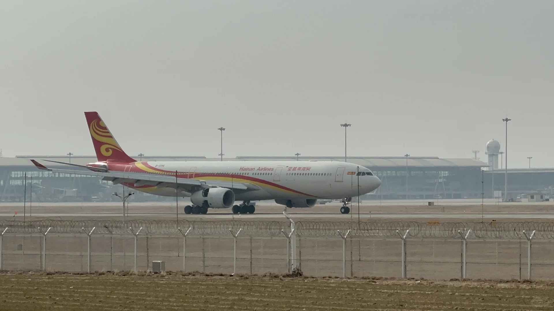 【济南遥墙国际机场】又来拍飞机，三架宽体机。