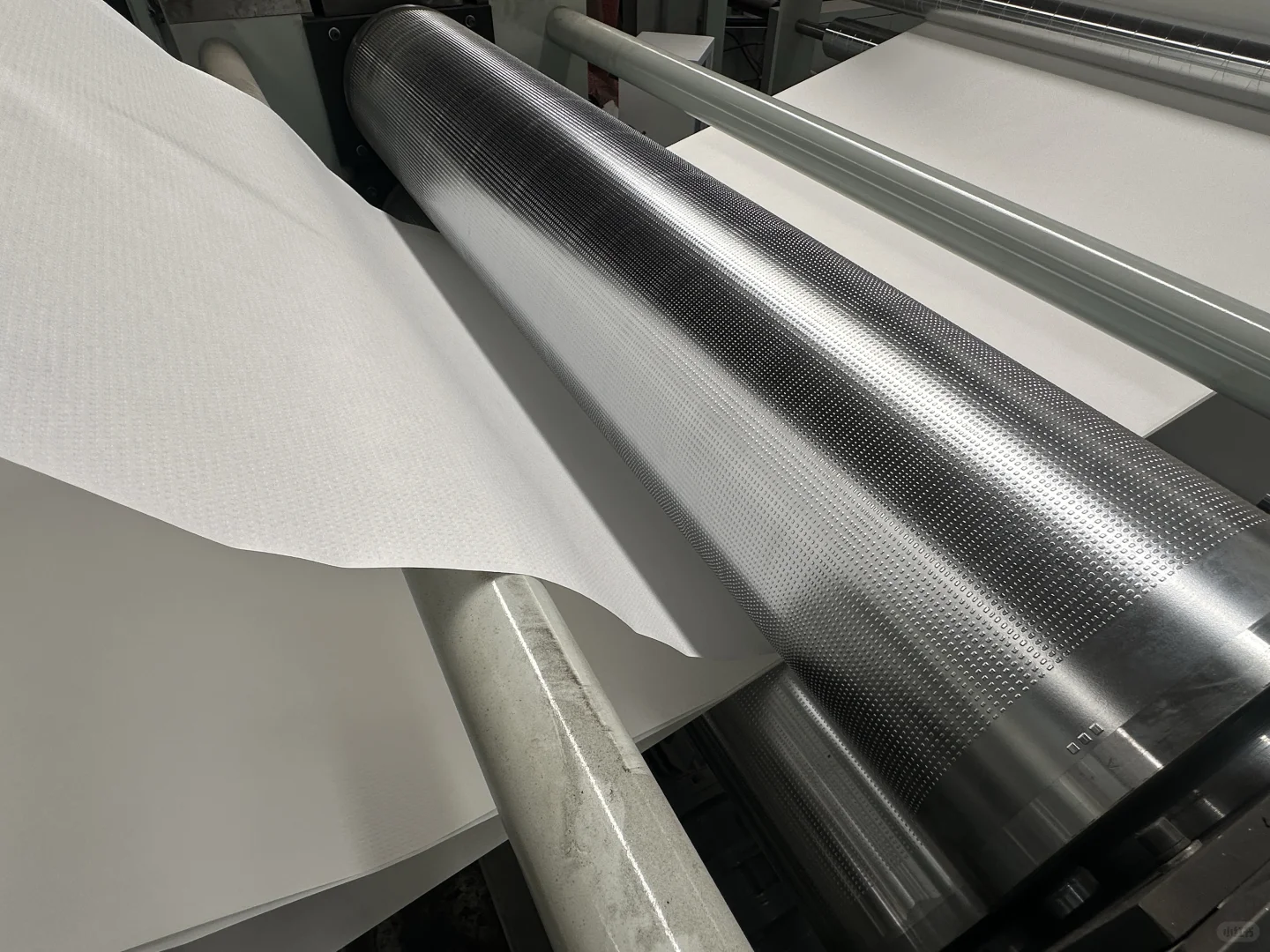 纸张四放卷压纹+分切