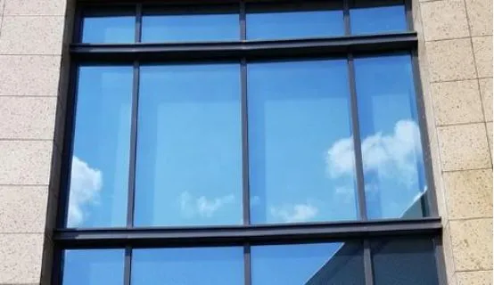 单向透视玻璃和普通玻璃价格对比