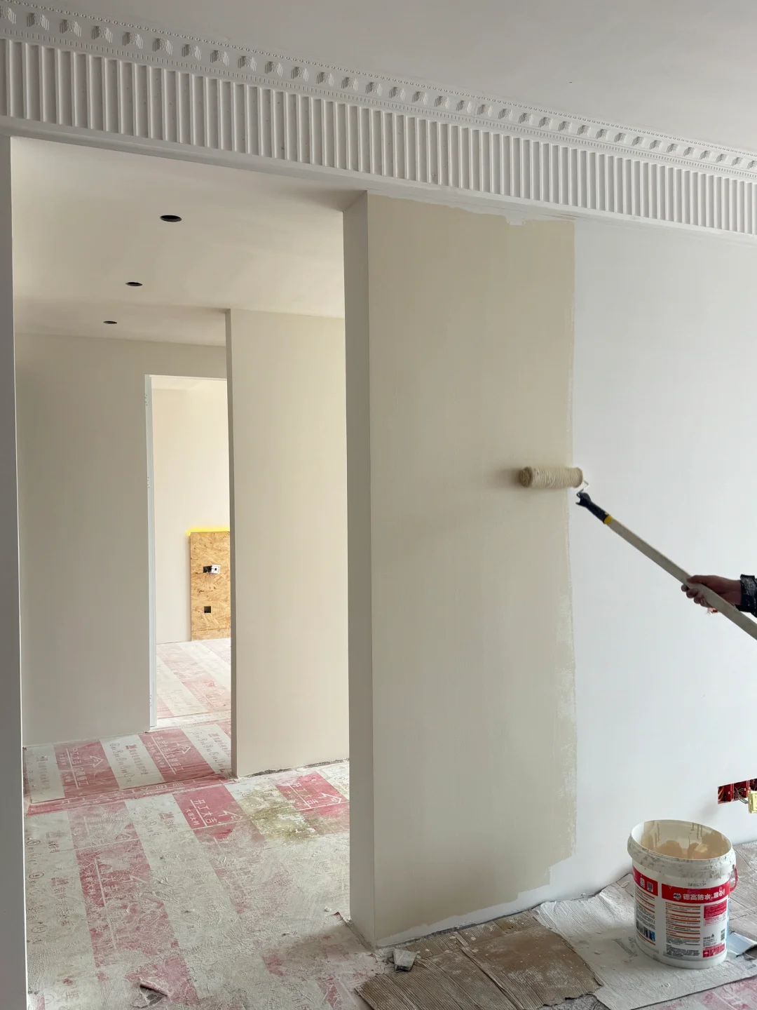 春雨上墙的第一下，心跳慢了一拍?