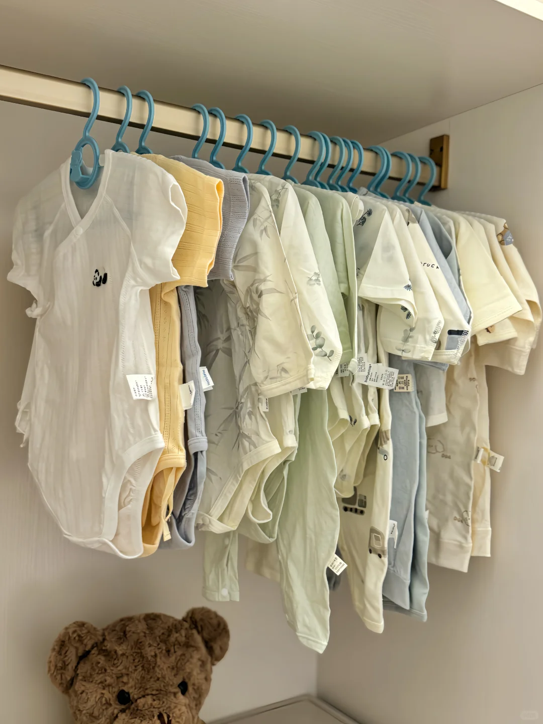 低成本打造宝宝衣柜?（附?）快来抄作业