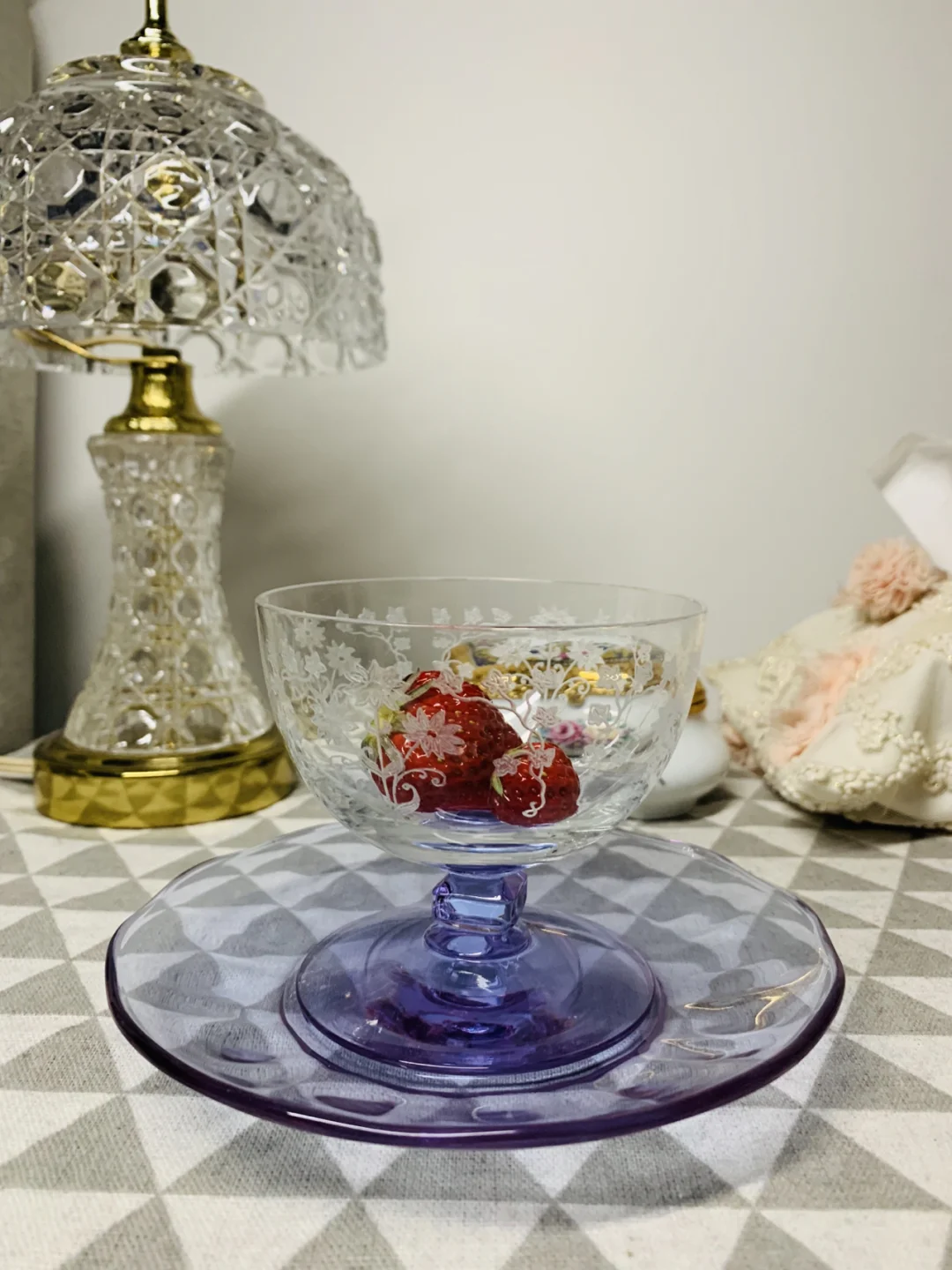 水晶灯下系列-变色玻璃manor