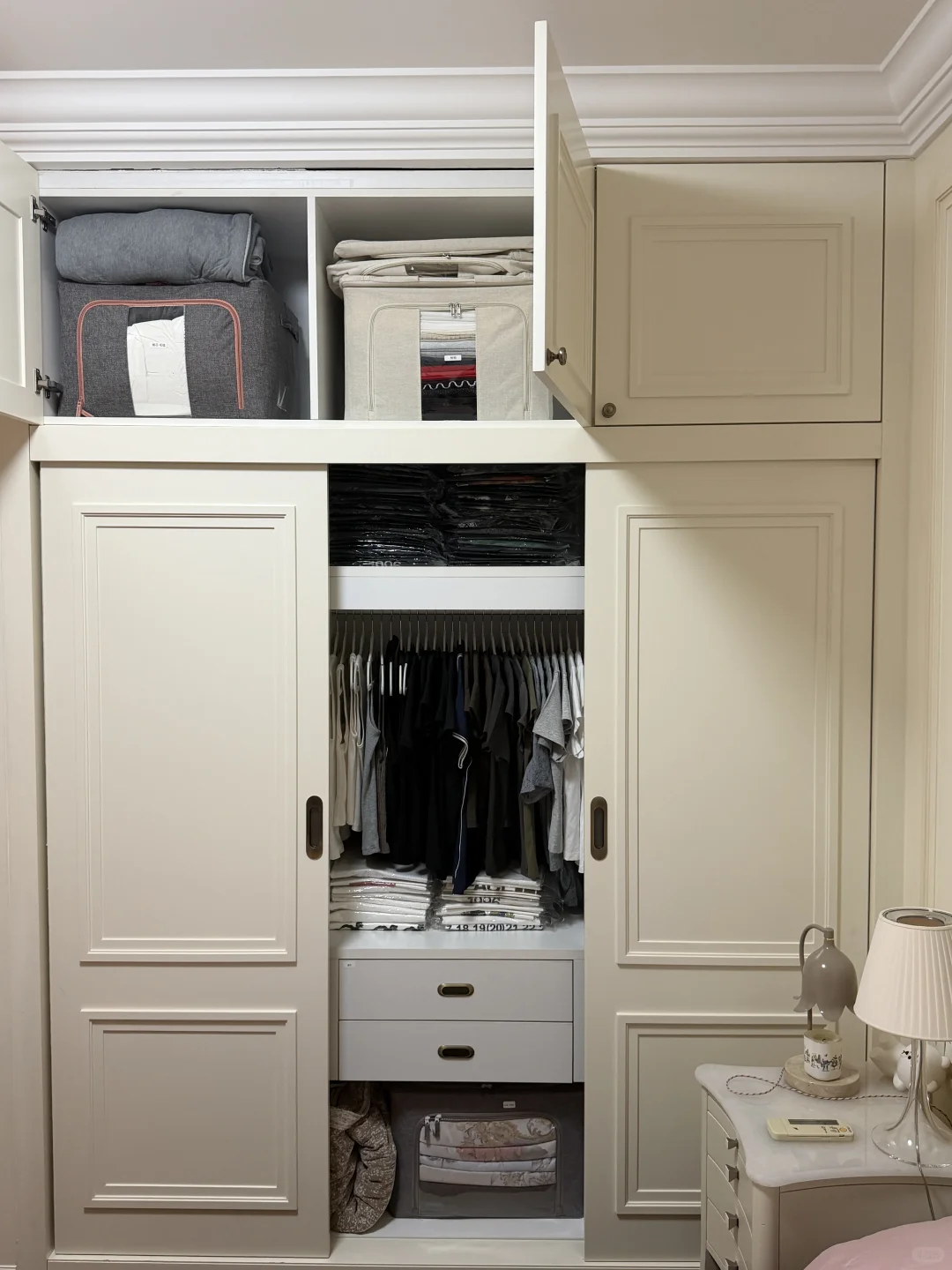 衣帽间秋冬换季断舍离｜开放式衣橱也很整齐