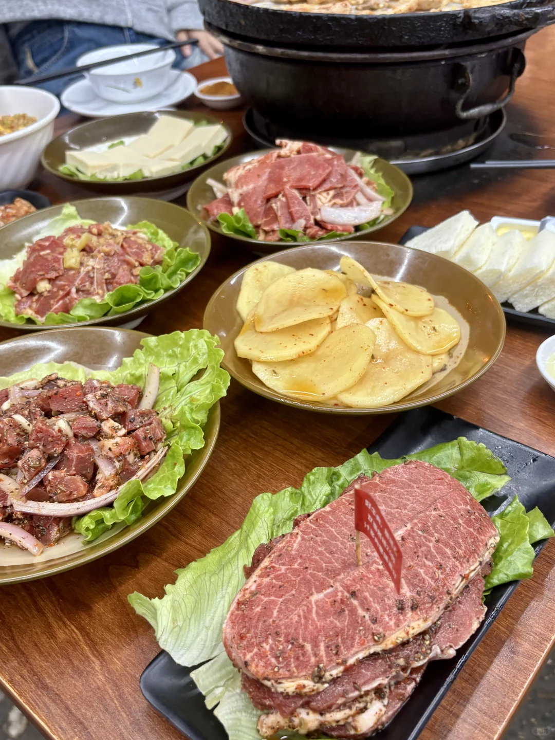 烤肉还得看这家！ 大树下烤肉确实很好吃！