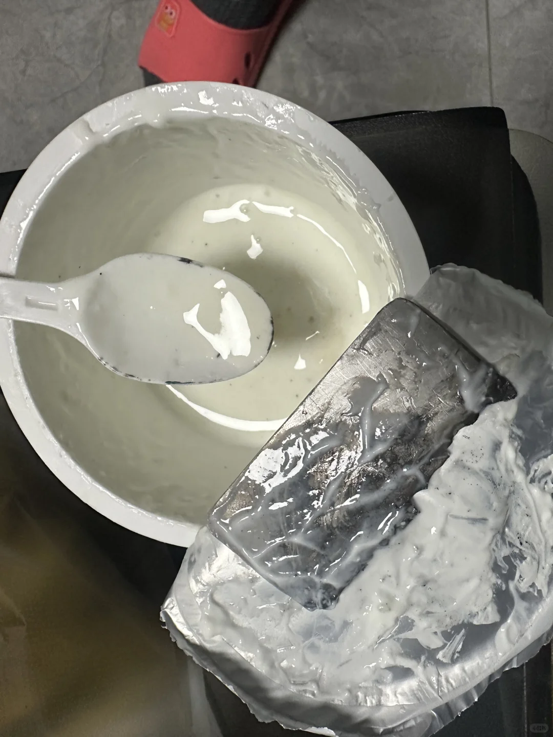 九牛牧业吃出铁片