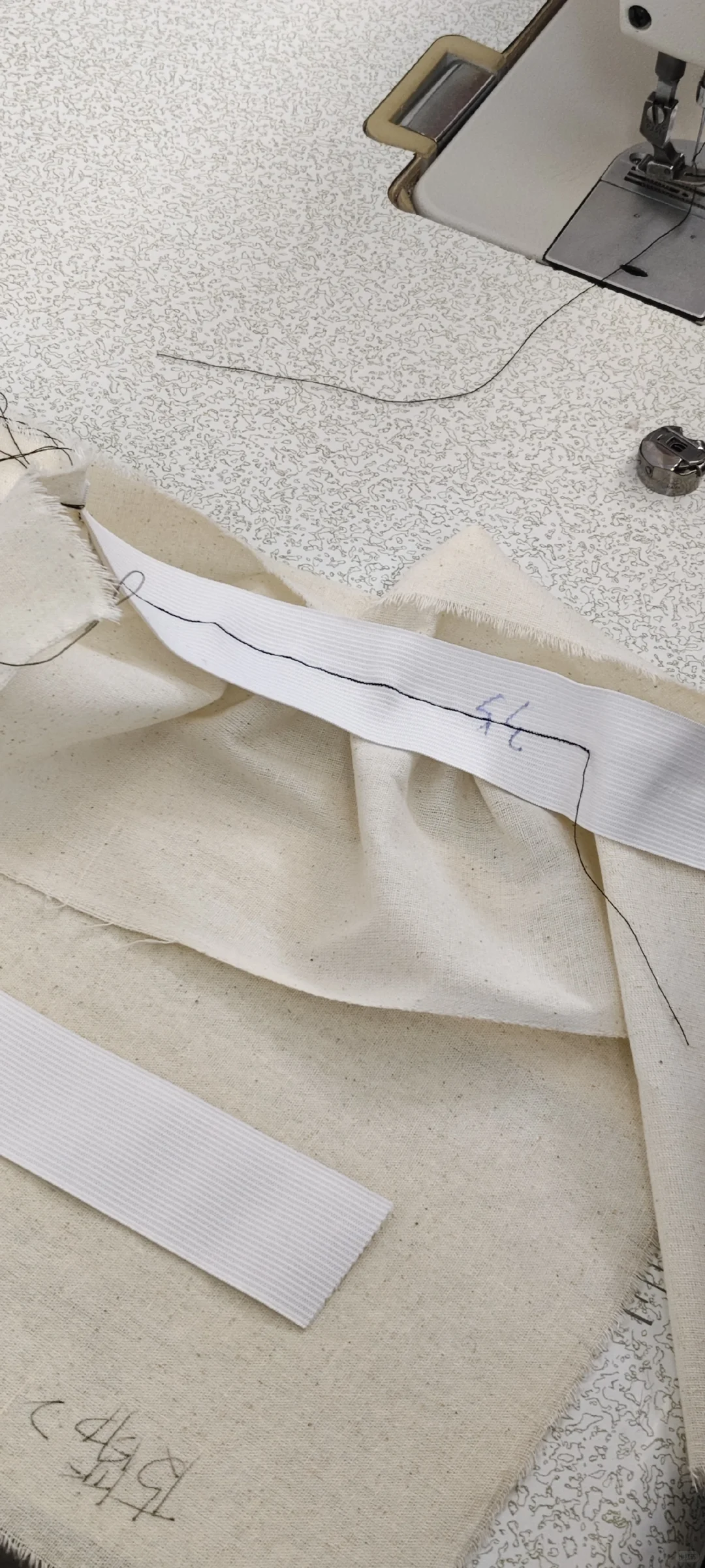 缝纫教程｜伸拉式褶皱技法，让布料秒变立体