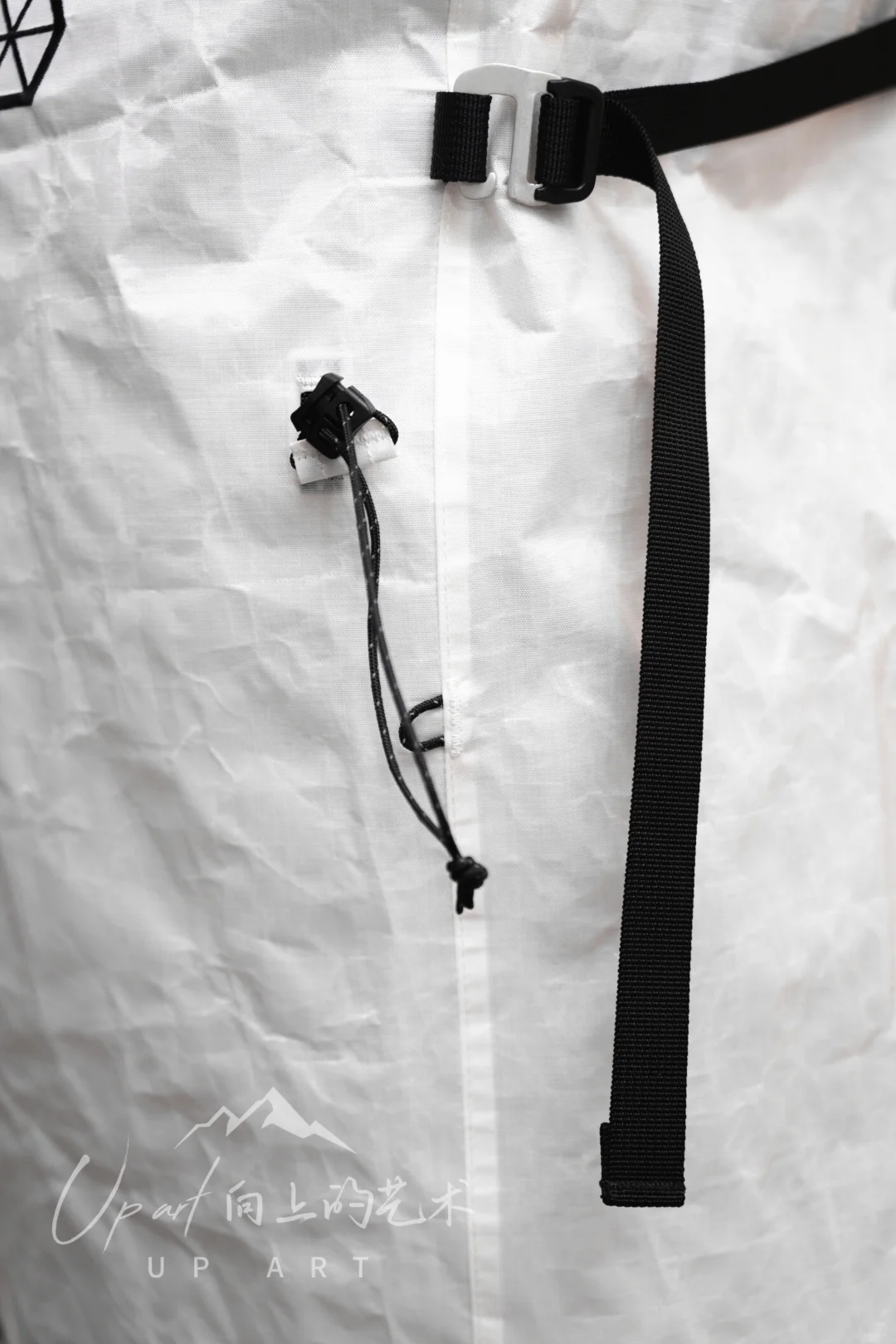 Dyneema跟Aluuja面料对比