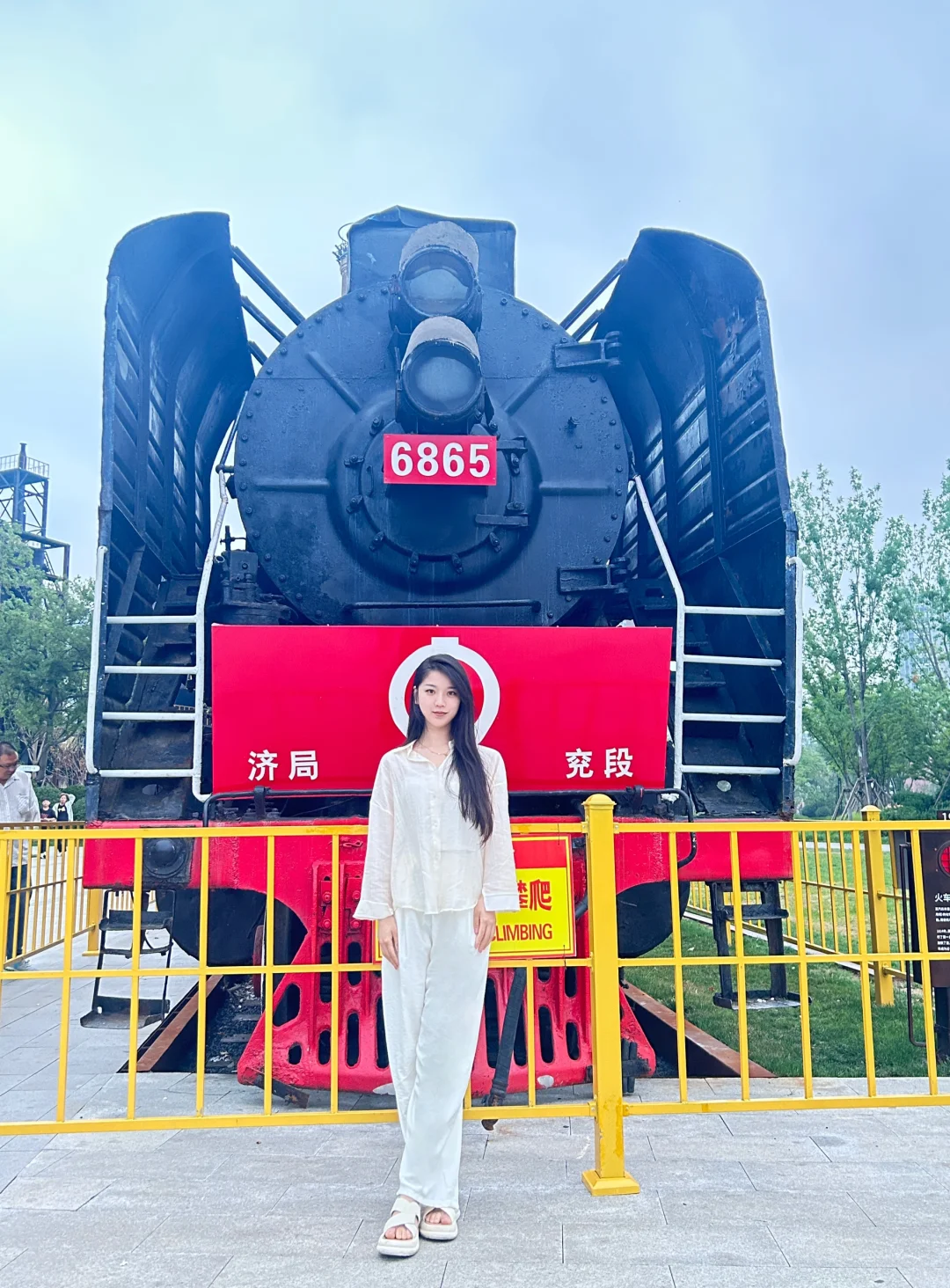 济宁邹城|铁合金厂工业风公园?