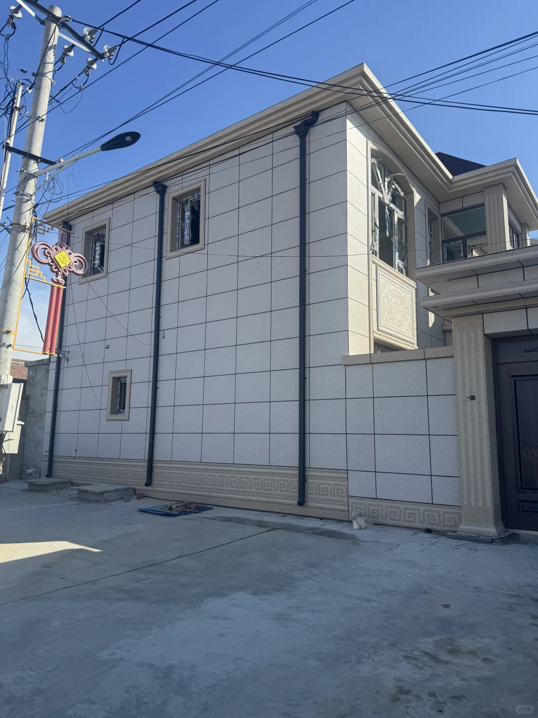 告别瓷砖脱落！陶瓷保温一体板，施工快省成本