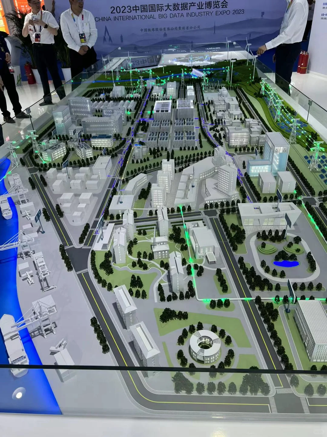 仿真绿色能源沙盘，直观呈现发电储输全流程