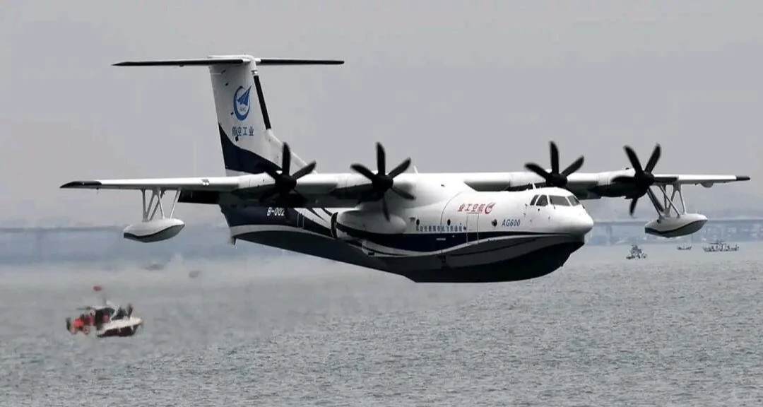 崛起吧，水上飞行艇！中国AG600水上飞机。