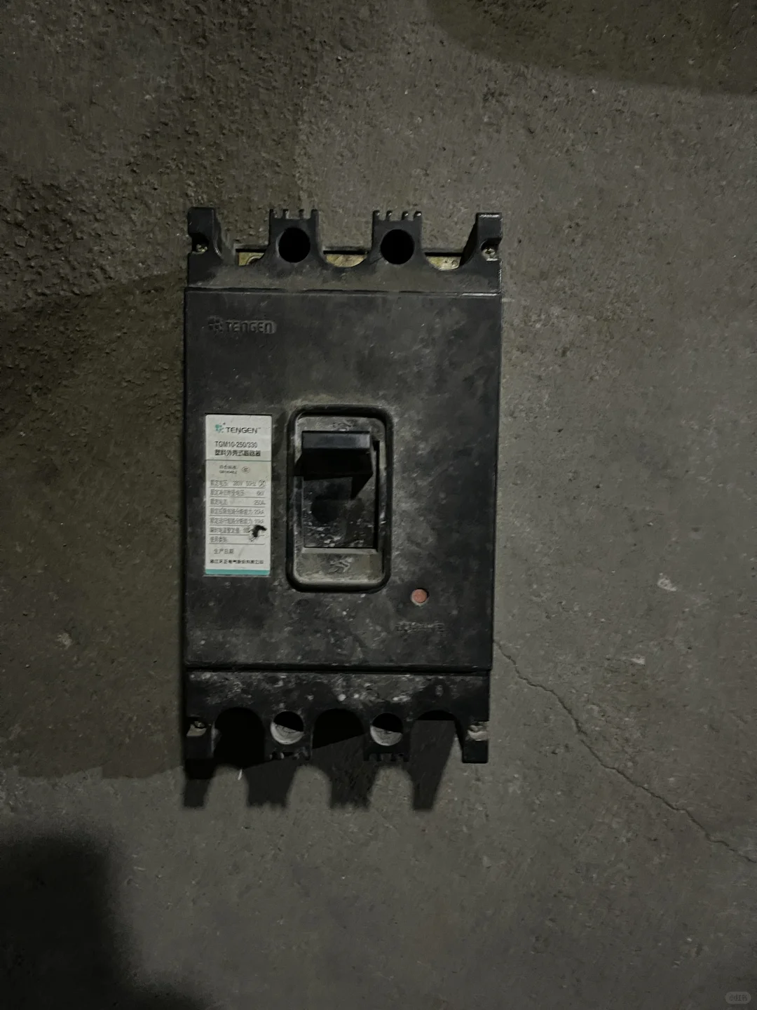 电工工时这么贵吗