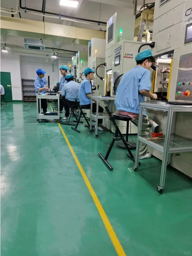 电子陶瓷粉末伺服成型机