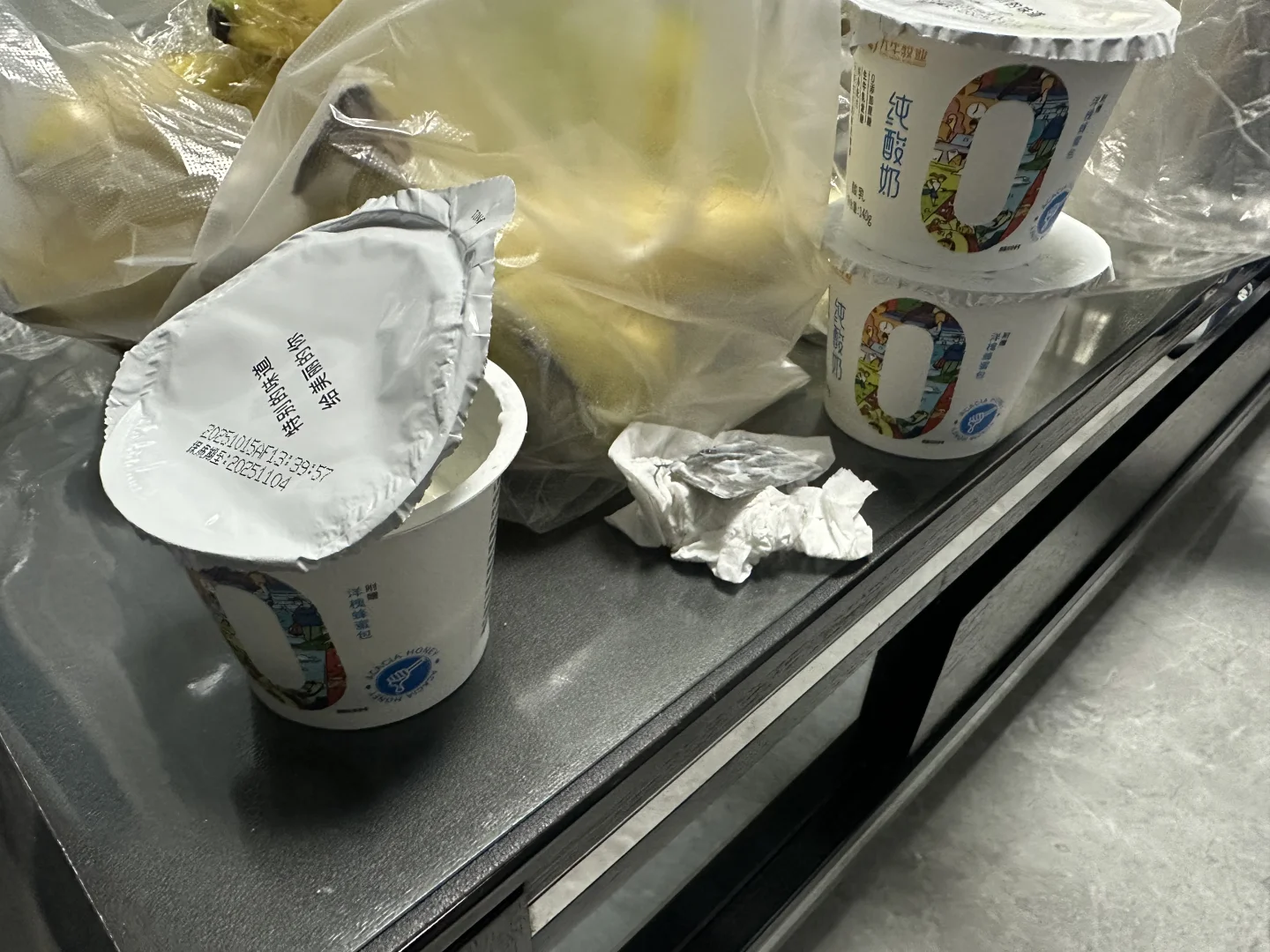 九牛牧业吃出铁片