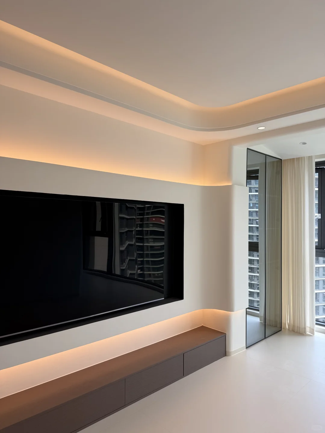 不纠结了，菱花白给我闭眼冲