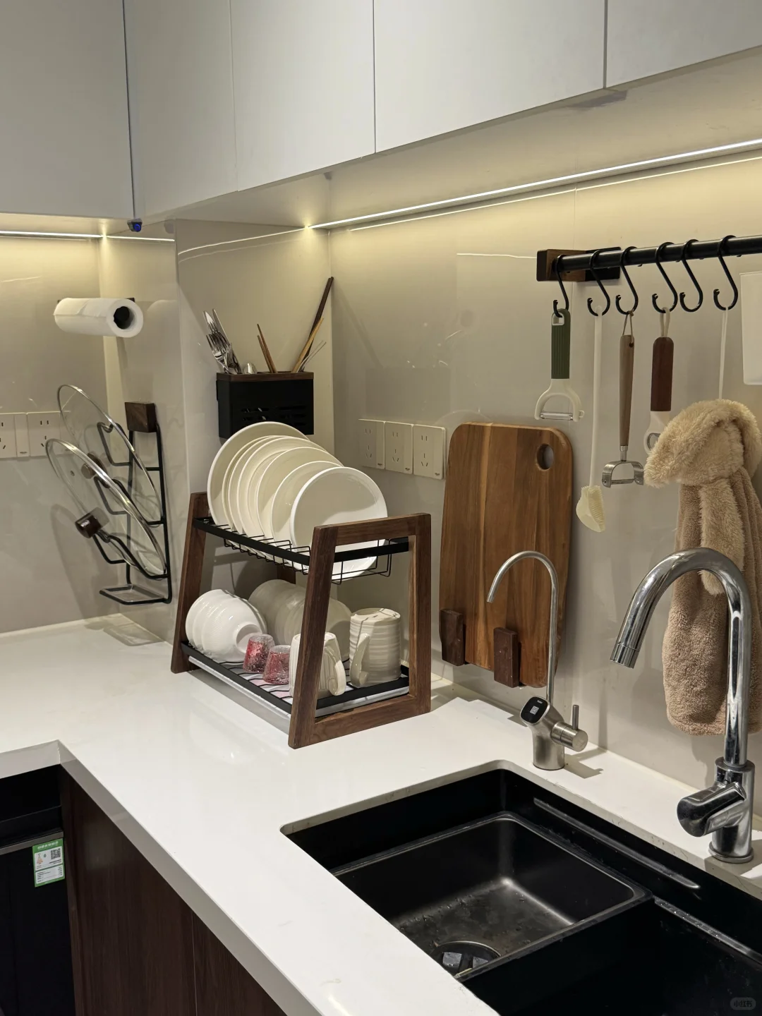 替大家试过了！中古极简厨房真的很耐看⚪️?