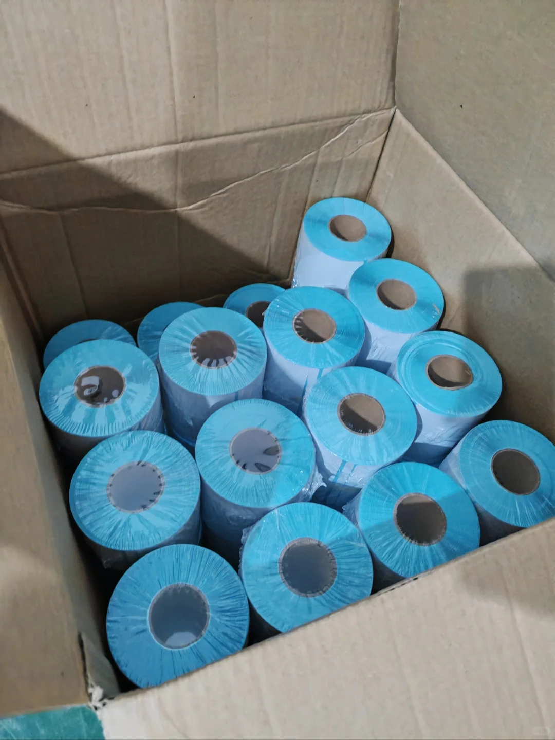 不干胶标签纸工厂直销支持定制需要可以联系