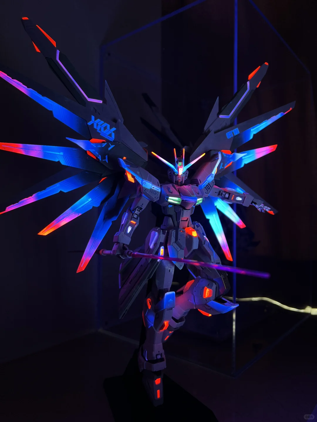 看到这个高达礼物真的会心动！好喜欢！治愈☘️