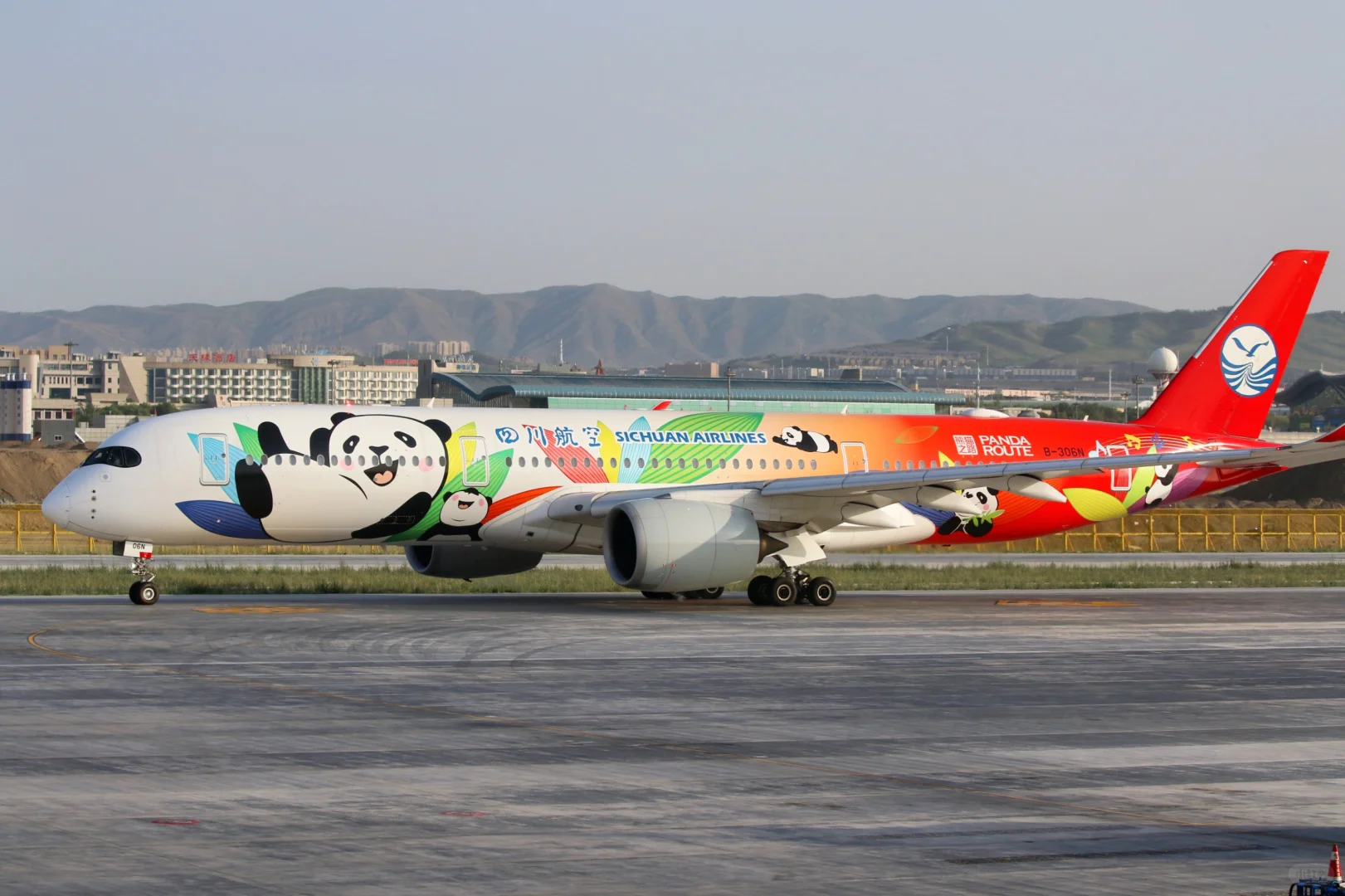 乌鲁木齐暑期宽体客机扎堆