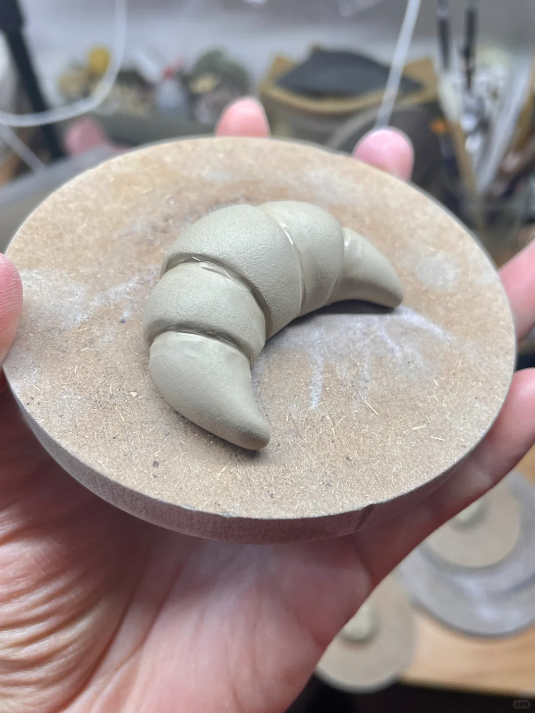 左滑烧制牛角包