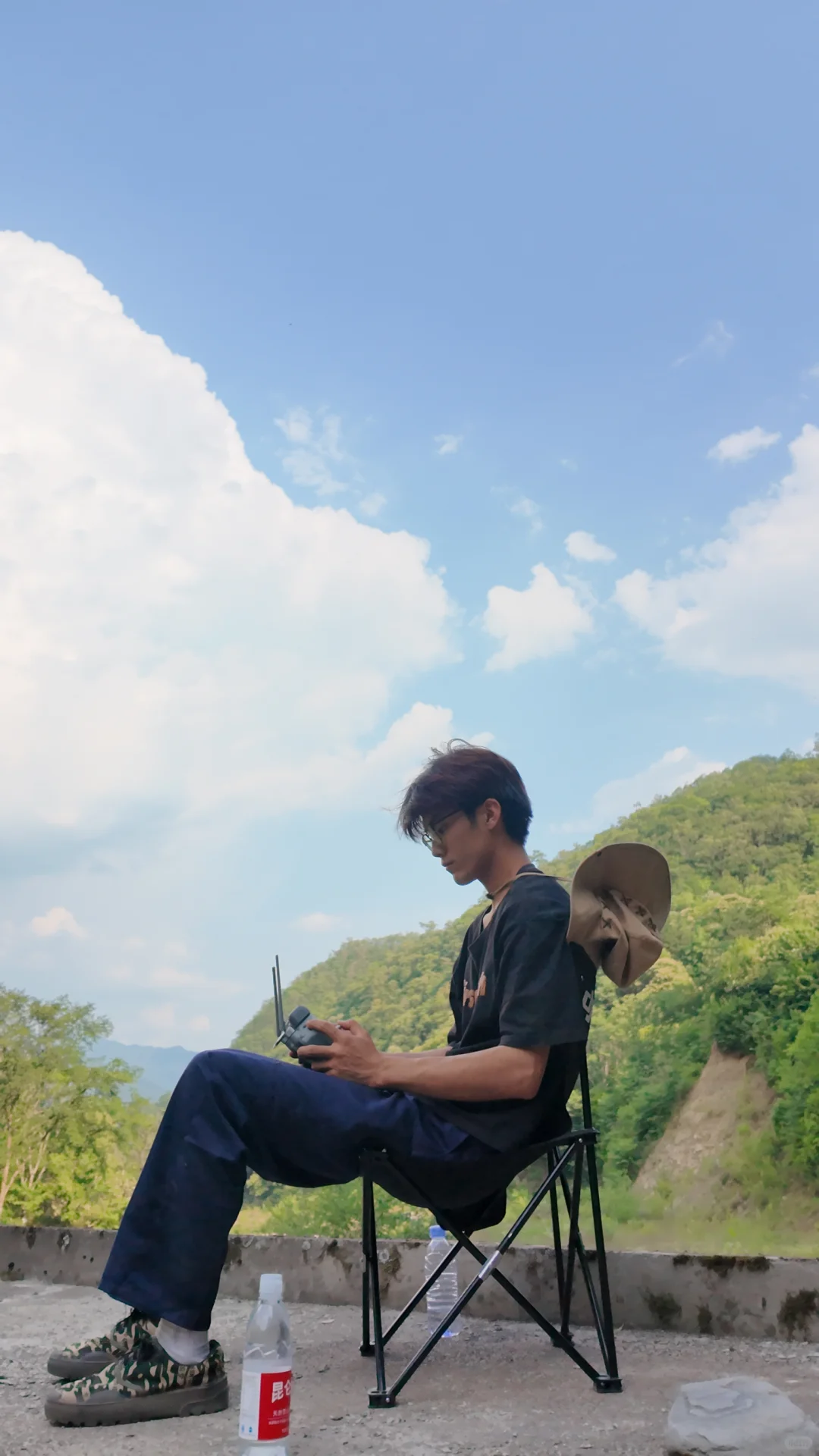 在西安,拿下中超后直接开始吊运