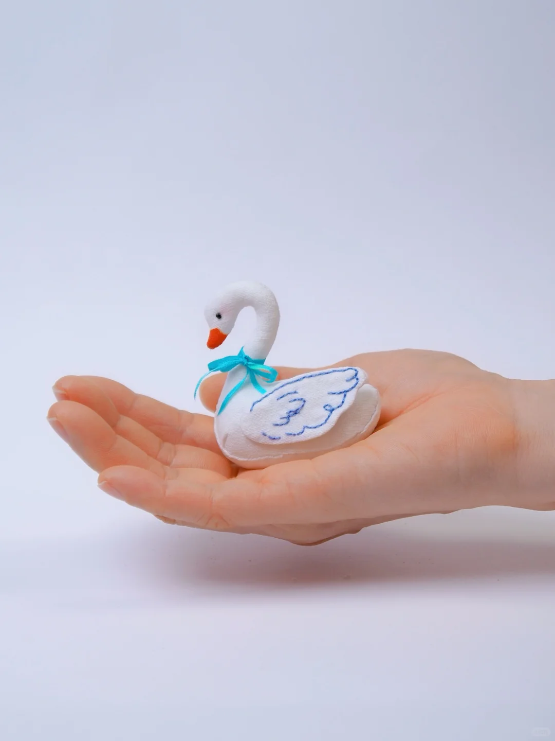 布艺：天鹅（教程纸模左滑）