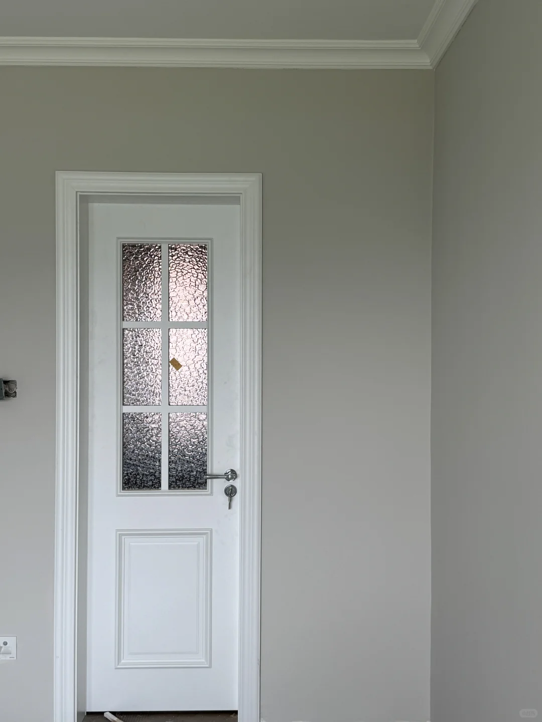 乳胶漆刷好啦！这个颜色果然很美式！！！